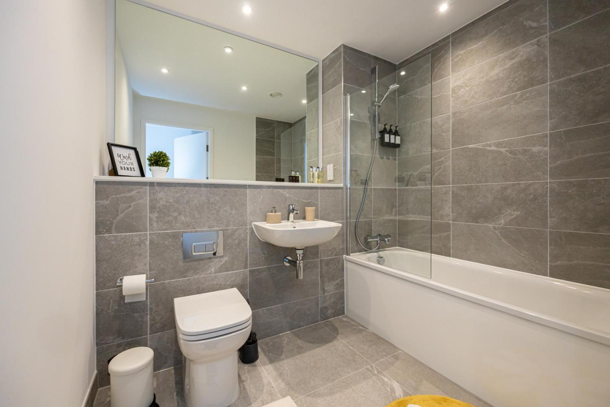 City Center Ultra-Luxe 2Bed Villa Amalfi Manchester Exterior photo